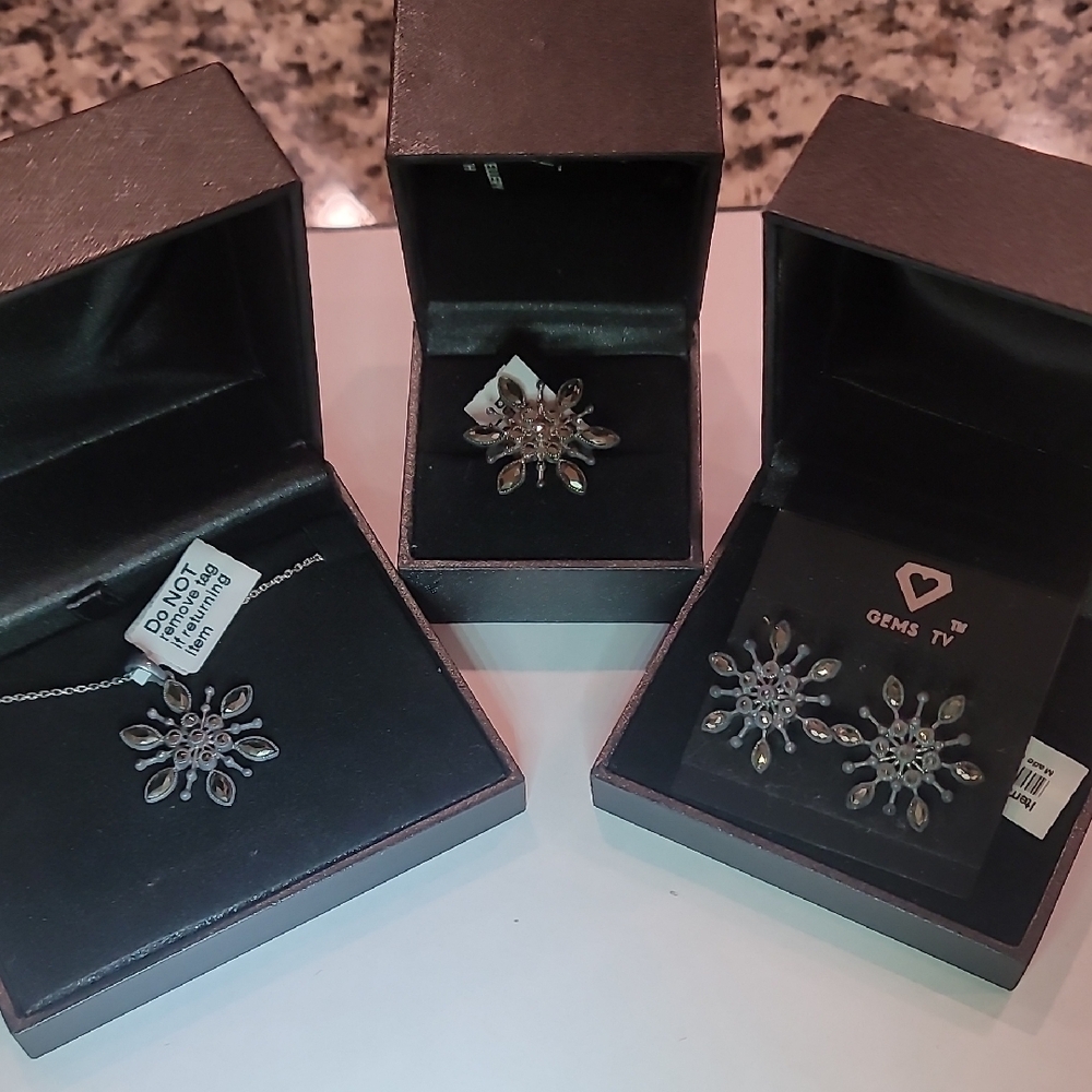 Marcasite Snowflake Set NWT